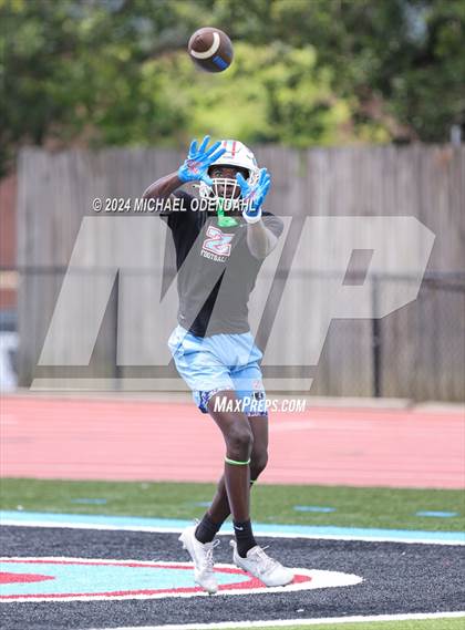 Thumbnail 2 in Plaquemine vs Zachary (7 on 7) photogallery.