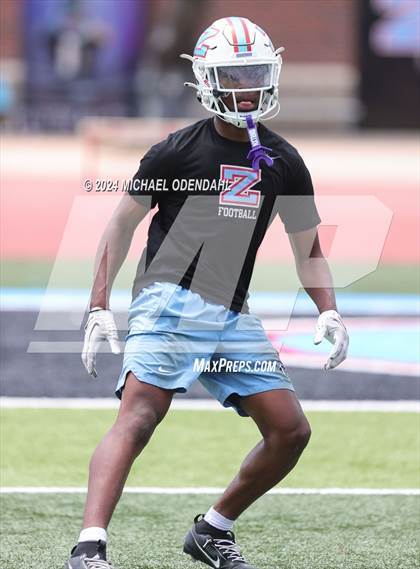 Thumbnail 3 in Plaquemine vs Zachary (7 on 7) photogallery.