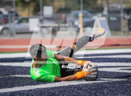 Thumbnail 1 in Poly @ Redlands photogallery.