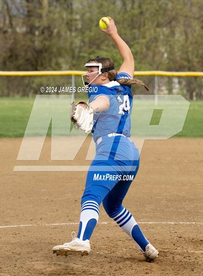 Thumbnail 1 in Ellwood City @ Hopewell photogallery.