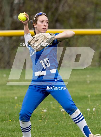 Thumbnail 3 in Ellwood City @ Hopewell photogallery.