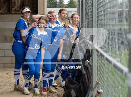 Thumbnail 1 in Ellwood City @ Hopewell photogallery.