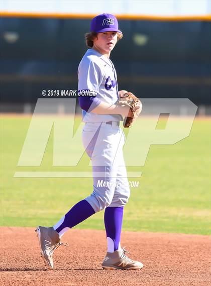 Thumbnail 3 in Northwest Christian vs. Kingman (AIA 3A Round 1 Playoff) photogallery.