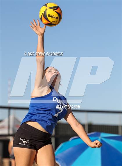 Thumbnail 3 in Dobson vs Chandler @ Casteel photogallery.
