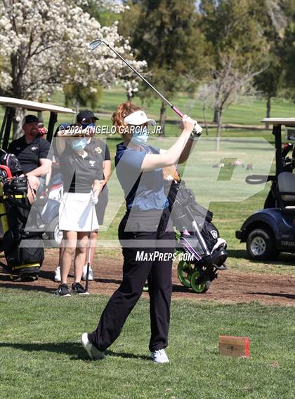Thumbnail 1 in Bay Valley Athletic League Championship photogallery.