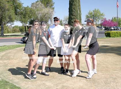 Thumbnail 2 in Bay Valley Athletic League Championship photogallery.