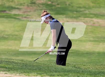 Thumbnail 1 in Bay Valley Athletic League Championship photogallery.