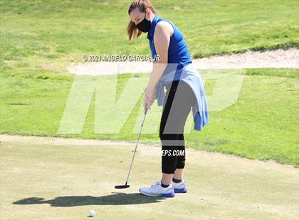 Thumbnail 1 in Bay Valley Athletic League Championship photogallery.