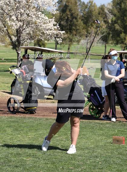 Thumbnail 1 in Bay Valley Athletic League Championship photogallery.