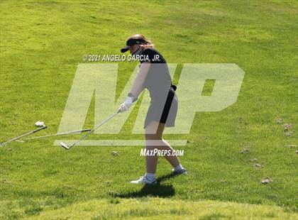 Thumbnail 1 in Bay Valley Athletic League Championship photogallery.