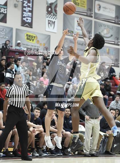 Thumbnail 3 in Moreau Catholic vs. Pinnacle (Rancho Mirage Holiday Invitational) photogallery.
