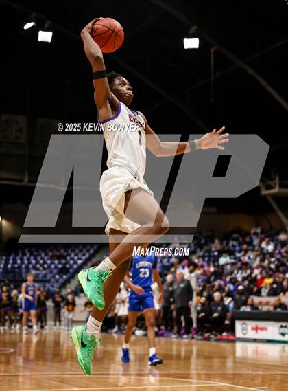 Thumbnail 3 in Olentangy Liberty vs Reynoldsburg (OHSAA D1 Regional Championship) photogallery.