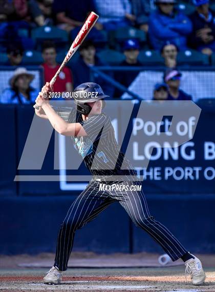 Thumbnail 2 in Aliso Niguel vs. San Marcos (CIF SS DIV 3 Championship Final) photogallery.