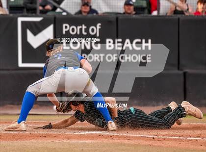 Thumbnail 3 in Aliso Niguel vs. San Marcos (CIF SS DIV 3 Championship Final) photogallery.