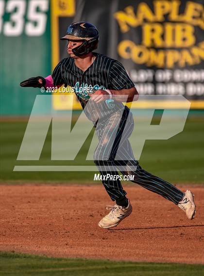 Thumbnail 3 in Aliso Niguel vs. San Marcos (CIF SS DIV 3 Championship Final) photogallery.