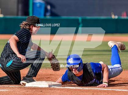 Thumbnail 3 in Aliso Niguel vs. San Marcos (CIF SS DIV 3 Championship Final) photogallery.