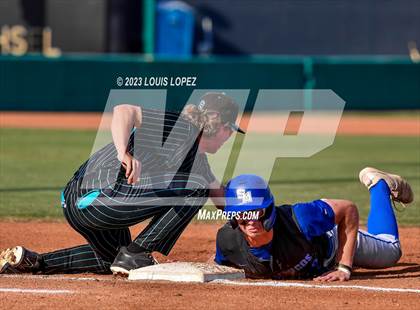 Thumbnail 3 in Aliso Niguel vs. San Marcos (CIF SS DIV 3 Championship Final) photogallery.