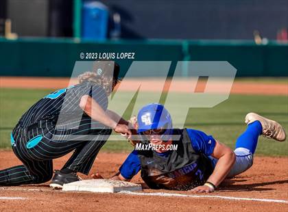 Thumbnail 2 in Aliso Niguel vs. San Marcos (CIF SS DIV 3 Championship Final) photogallery.