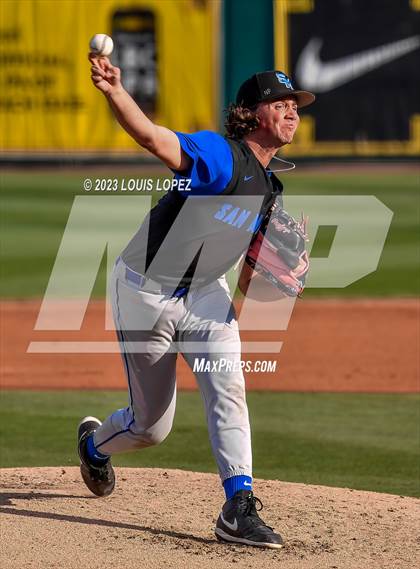 Thumbnail 3 in Aliso Niguel vs. San Marcos (CIF SS DIV 3 Championship Final) photogallery.