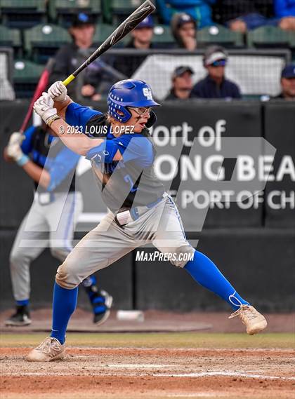 Thumbnail 3 in Aliso Niguel vs. San Marcos (CIF SS DIV 3 Championship Final) photogallery.