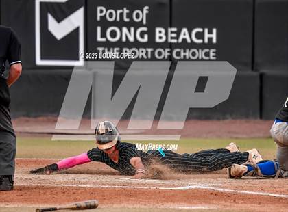 Thumbnail 2 in Aliso Niguel vs. San Marcos (CIF SS DIV 3 Championship Final) photogallery.