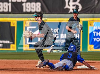 Thumbnail 3 in Aliso Niguel vs. San Marcos (CIF SS DIV 3 Championship Final) photogallery.