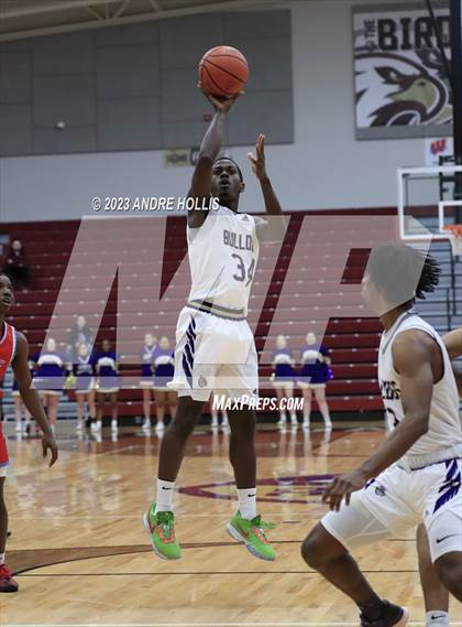 Thumbnail 1 in Fort Wayne Wayne vs. New Haven photogallery.
