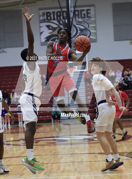 Thumbnail 1 in Fort Wayne Wayne vs. New Haven photogallery.