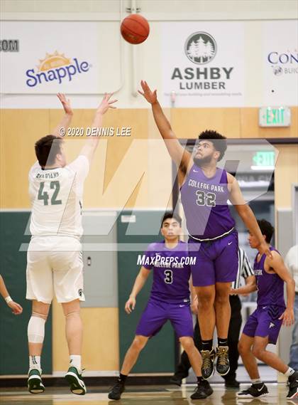 Thumbnail 2 in De La Salle vs. College Park (CIF NCS D1 Playoffs) photogallery.