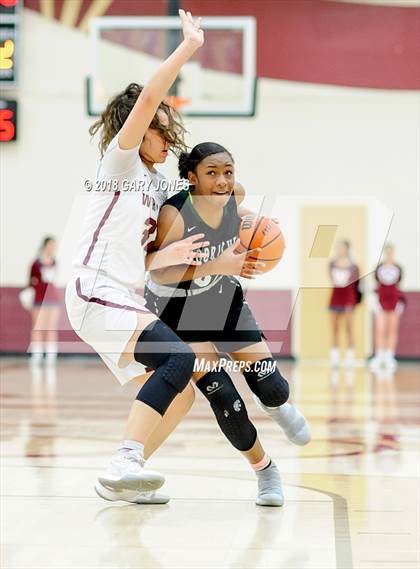 Thumbnail 2 in Whitney vs. Rodriguez photogallery.