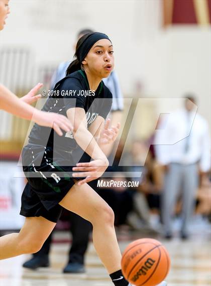 Thumbnail 2 in Whitney vs. Rodriguez photogallery.