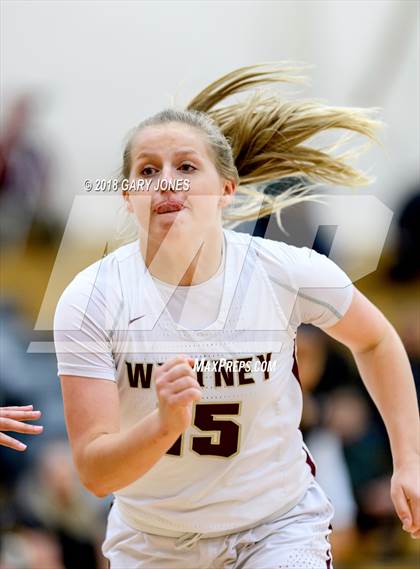 Thumbnail 3 in Whitney vs. Rodriguez photogallery.