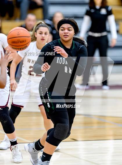 Thumbnail 3 in Whitney vs. Rodriguez photogallery.