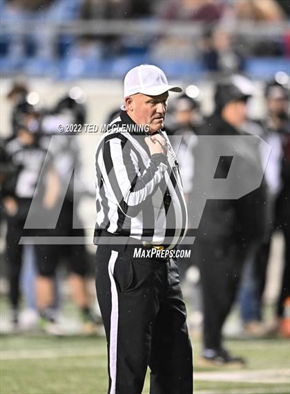 Thumbnail 2 in Izard County vs. Rector (AAA 8 Man Final) photogallery.
