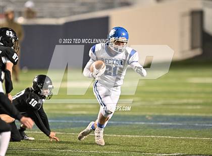 Thumbnail 3 in Izard County vs. Rector (AAA 8 Man Final) photogallery.