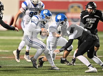 Thumbnail 2 in Izard County vs. Rector (AAA 8 Man Final) photogallery.