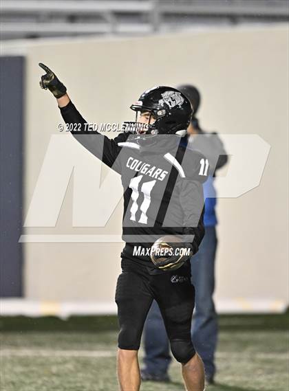 Thumbnail 2 in Izard County vs. Rector (AAA 8 Man Final) photogallery.