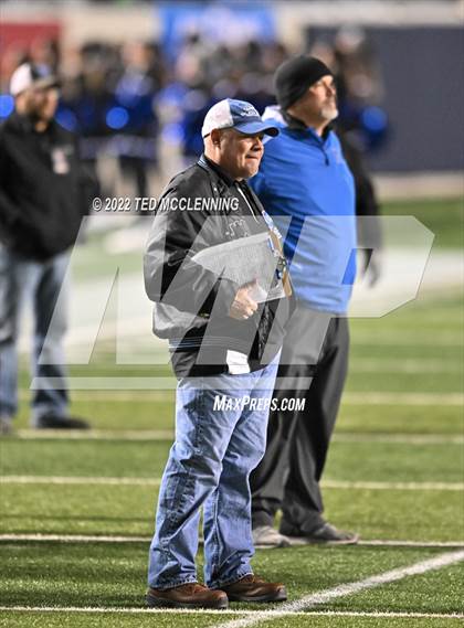 Thumbnail 3 in Izard County vs. Rector (AAA 8 Man Final) photogallery.