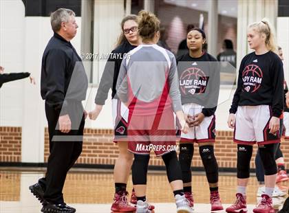 Thumbnail 3 in Glen Rose @ Mineral Wells (UIL 4A Bi-District Playoff) photogallery.