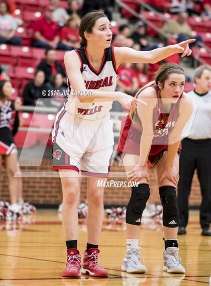 Thumbnail 3 in Glen Rose @ Mineral Wells (UIL 4A Bi-District Playoff) photogallery.