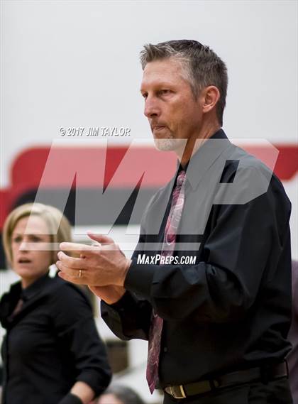 Thumbnail 3 in Glen Rose @ Mineral Wells (UIL 4A Bi-District Playoff) photogallery.