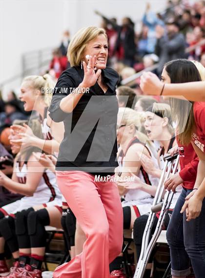 Thumbnail 3 in Glen Rose @ Mineral Wells (UIL 4A Bi-District Playoff) photogallery.