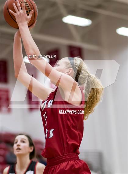 Thumbnail 3 in Glen Rose @ Mineral Wells (UIL 4A Bi-District Playoff) photogallery.