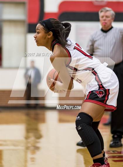 Thumbnail 2 in Glen Rose @ Mineral Wells (UIL 4A Bi-District Playoff) photogallery.