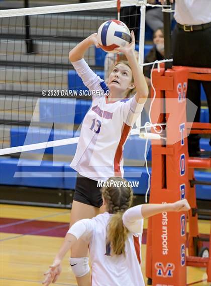 Thumbnail 2 in Queen Creek vs Mountain View (AIA 6A Round 1 Playoff)  photogallery.