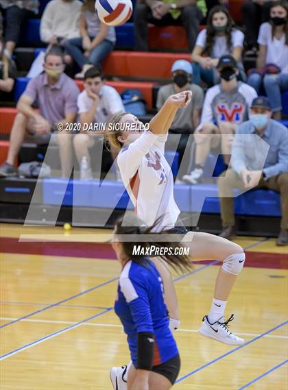 Thumbnail 1 in Queen Creek vs Mountain View (AIA 6A Round 1 Playoff)  photogallery.