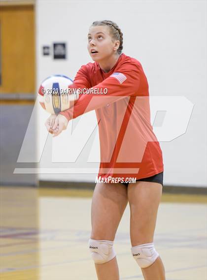 Thumbnail 3 in Queen Creek vs Mountain View (AIA 6A Round 1 Playoff)  photogallery.