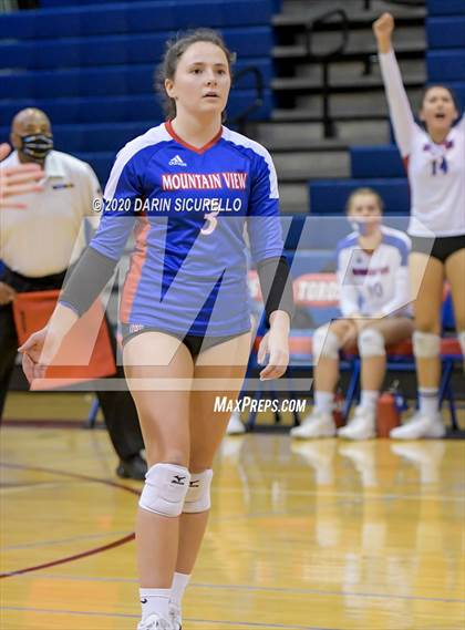 Thumbnail 1 in Queen Creek vs Mountain View (AIA 6A Round 1 Playoff)  photogallery.