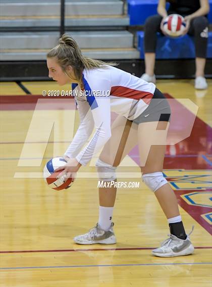 Thumbnail 3 in Queen Creek vs Mountain View (AIA 6A Round 1 Playoff)  photogallery.