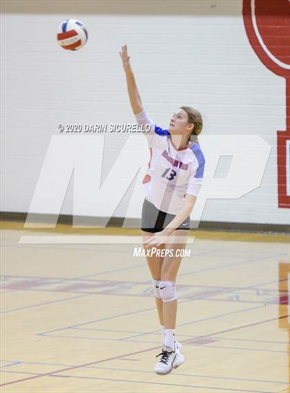 Thumbnail 3 in Queen Creek vs Mountain View (AIA 6A Round 1 Playoff)  photogallery.